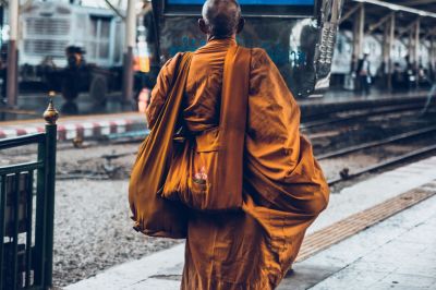 edward-leon-AzY6f5e2GtM-unsplash